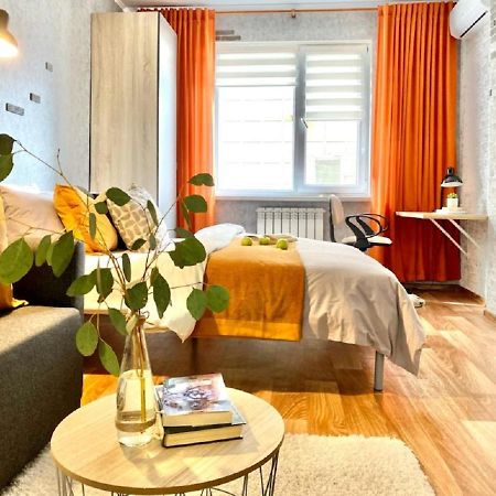Студия New York В Самом Центре Города Appartement Alma-Ata Buitenkant foto