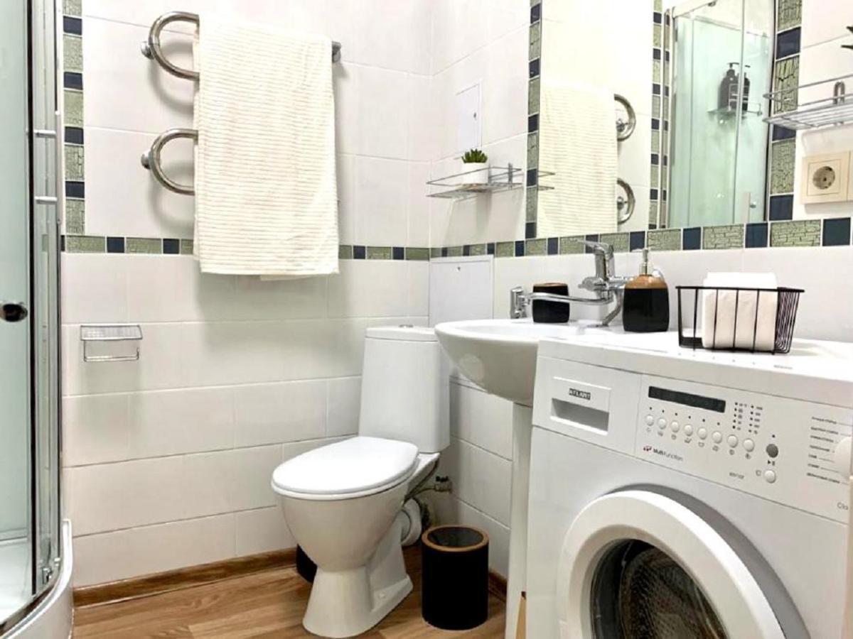 Студия New York В Самом Центре Города Appartement Alma-Ata Buitenkant foto