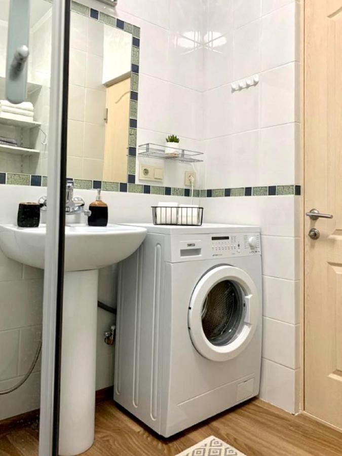 Студия New York В Самом Центре Города Appartement Alma-Ata Buitenkant foto